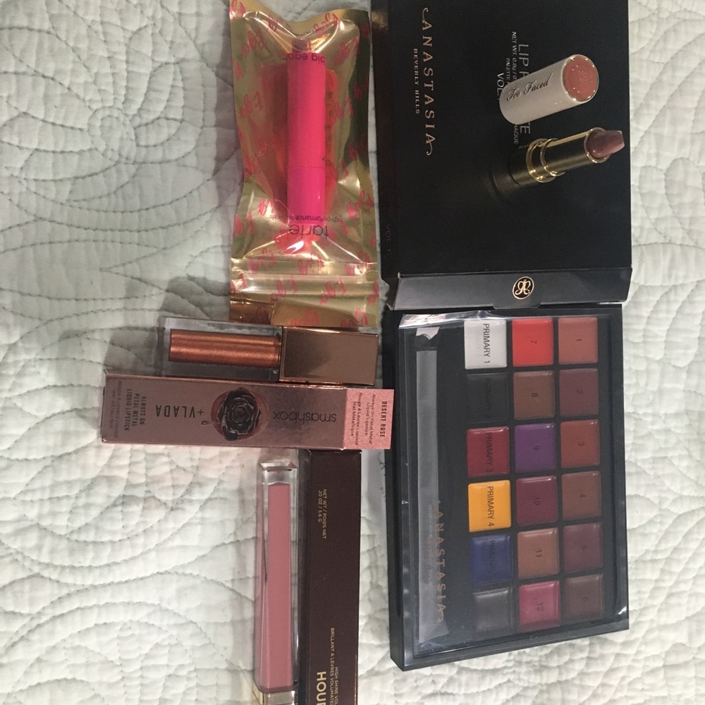 Lipstick palette